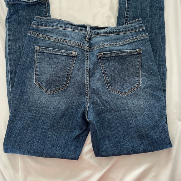 Old Navy Jeans - Picture 3 of 4